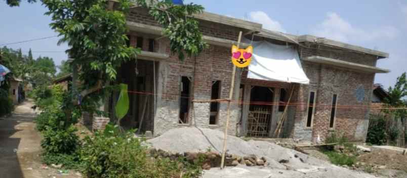 dijual sangat murah rumah di cihampelas sampai jadi