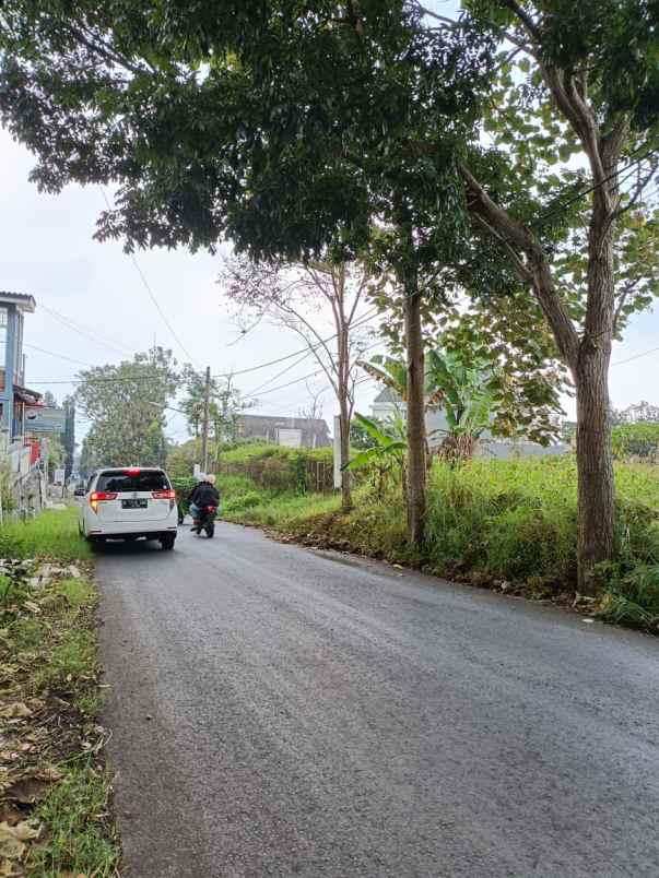 dijual tanah di jalan abdul gani atas