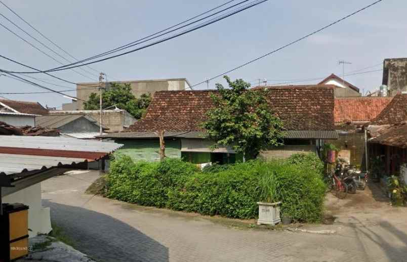 dijual tanah gg pandega wreksa no 8 rw