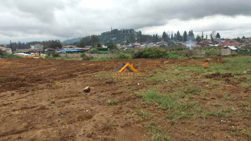 dijual tanah jalan kolam renang karo
