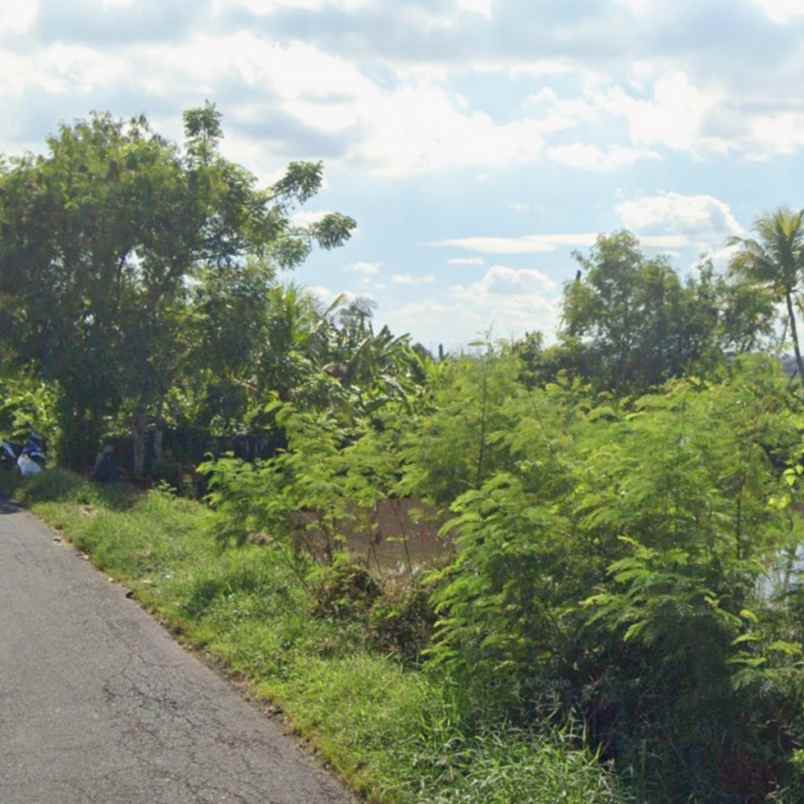 dijual tanah pantai kelating