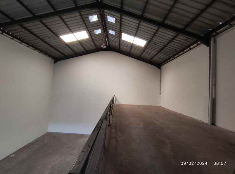 disewakan 1unit gudang langsung pemilik