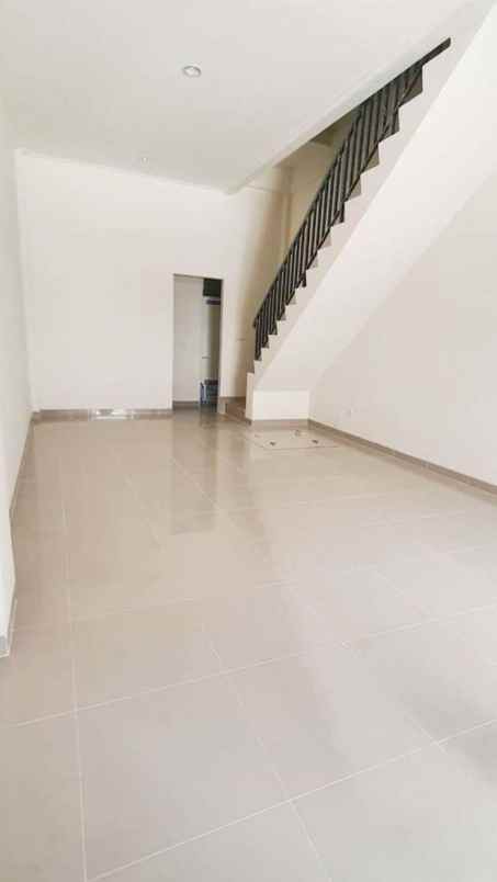 disewakan ruko gudang kantor jl gading soho japan