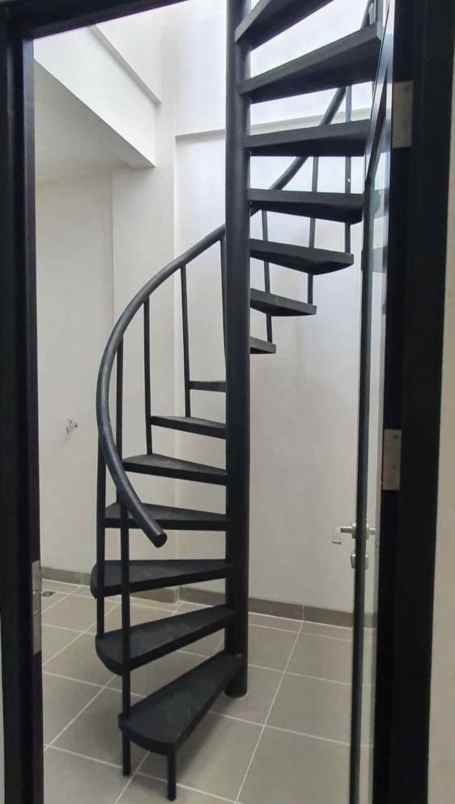 disewakan ruko gudang kantor jl gading soho japan