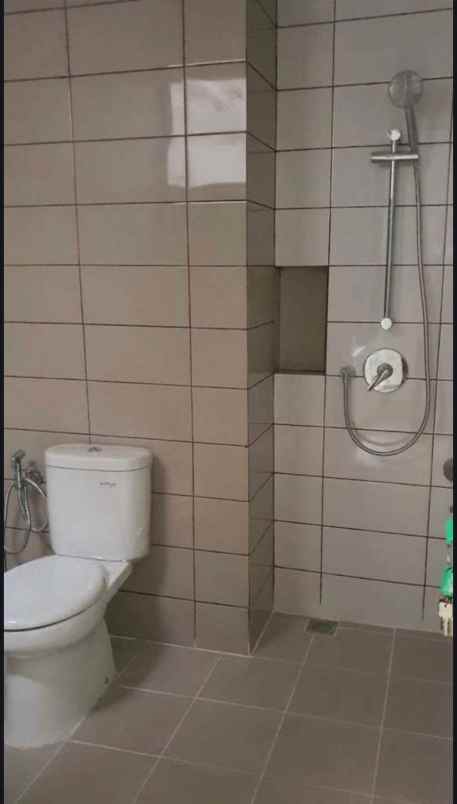 disewakan ruko gudang kantor jl gading soho japan