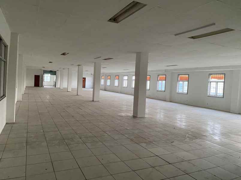 disewakan ruko gudang kantor kawasan industri mm2100