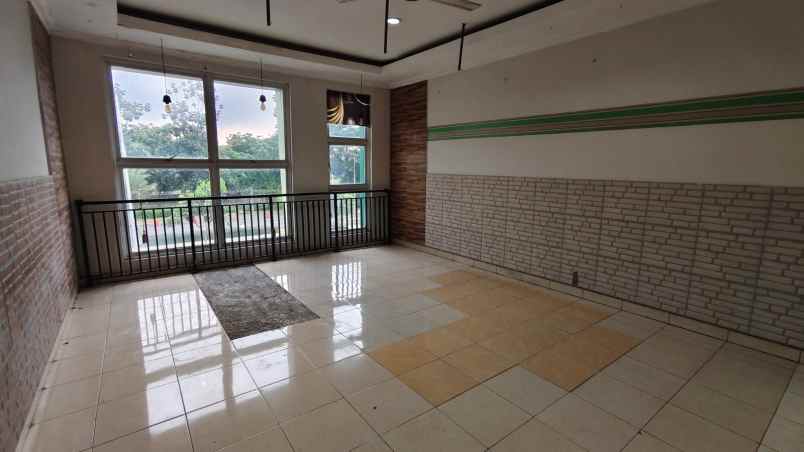 disewakan ruko gudang kantor ruko grand wisata jl