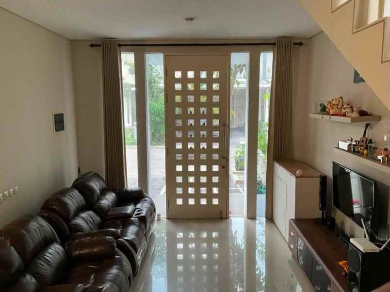 disewakan rumah citraland greenlake
