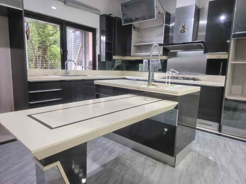 disewakan rumah cluster alamanda jgc