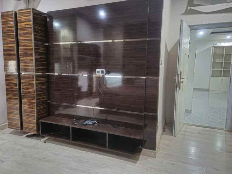 disewakan rumah cluster alamanda jgc