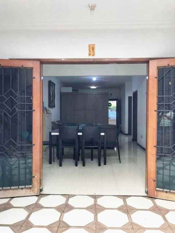 disewakan rumah darmo permai utara surabaya barat