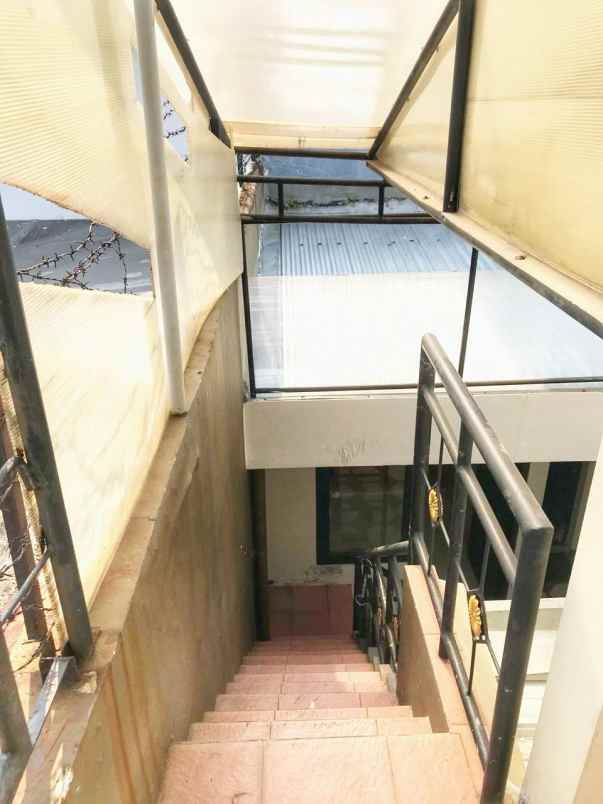 disewakan rumah darmo permai utara surabaya barat