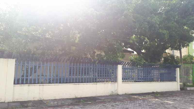 disewakan rumah gading pantai