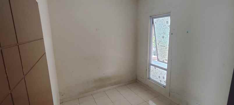 disewakan rumah kgv2 karawang barat