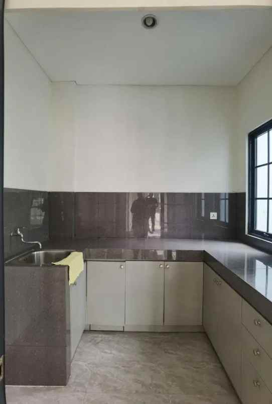 disewakan rumah lavon lavisa