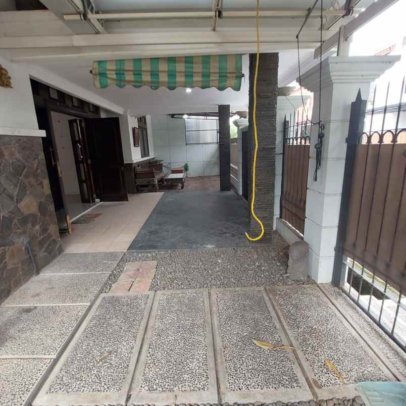 disewakan rumah pondok kelapa