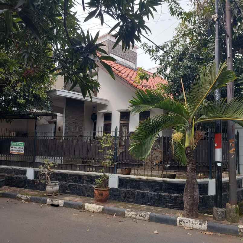 disewakan rumah pondok kelapa