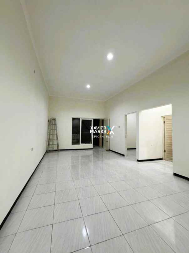 disewakan rumah puri asri regency