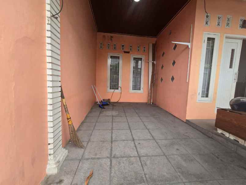 disewakan rumah talaga bestari tangerang