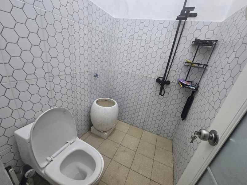 disewakan rumah talaga bestari tangerang