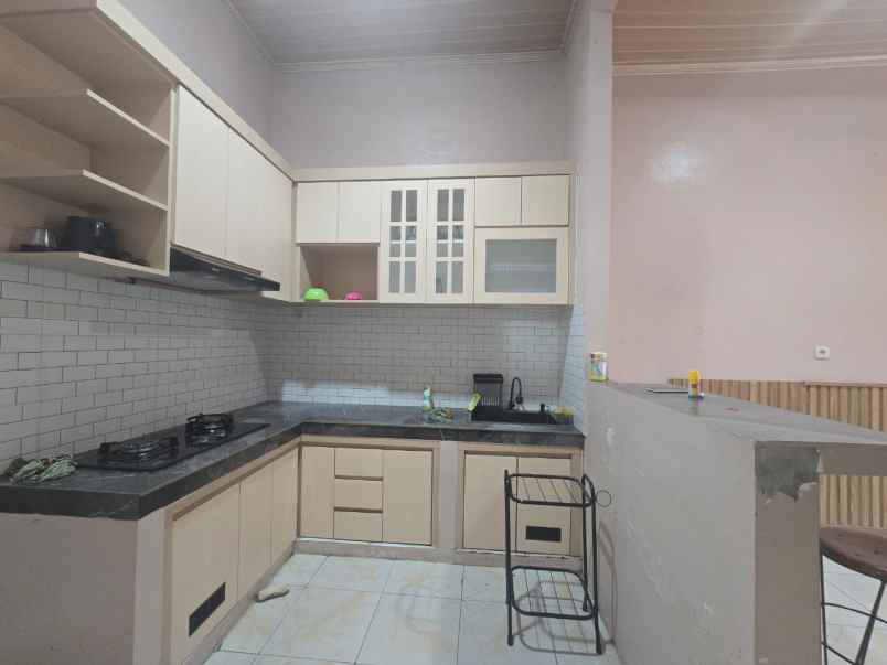 disewakan rumah talaga bestari tangerang