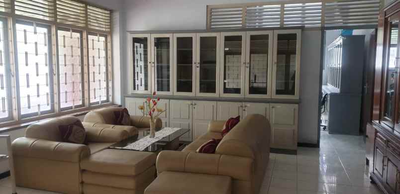 disewakan rumah taman ais nasution