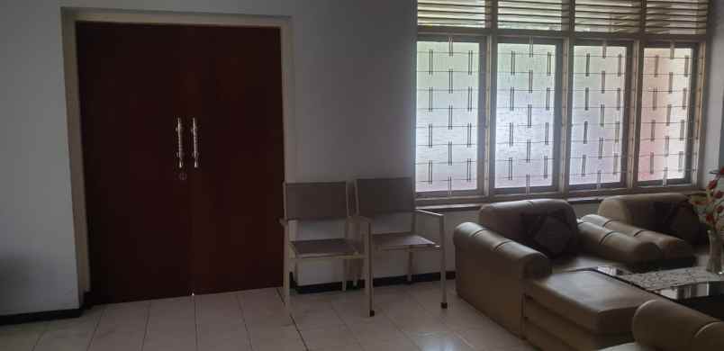 disewakan rumah taman ais nasution