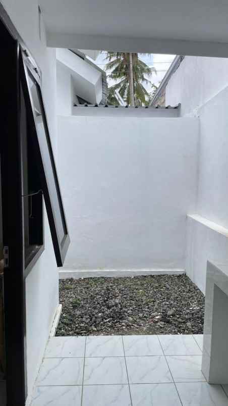for sale house under 300 jt