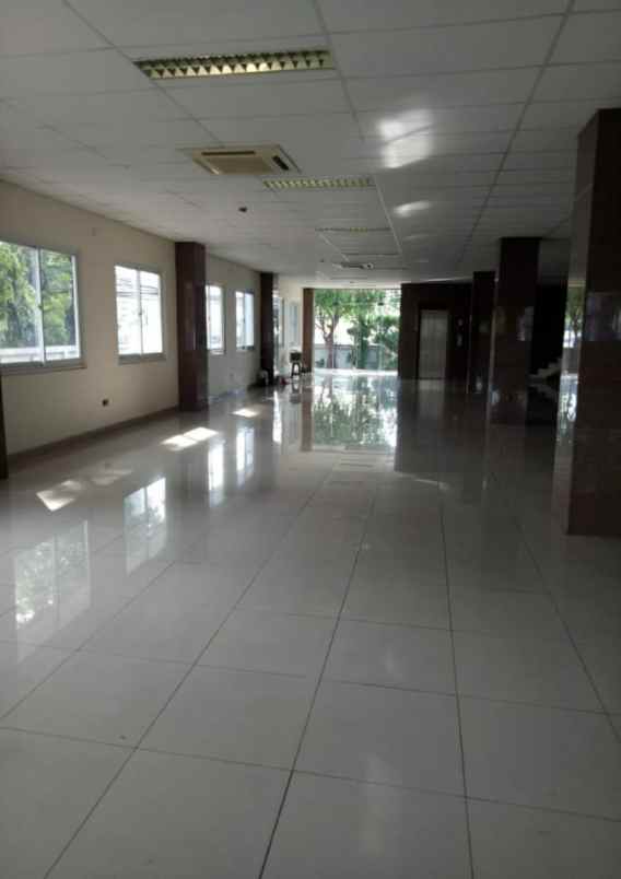 gedung kantor baru 6 5 lantai cikini menteng