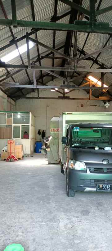 gudang kedinding row jalan 10 meter min 2 thn