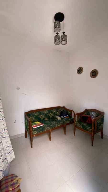 jual cepat rumah lokasi bagus di cluster cipageran