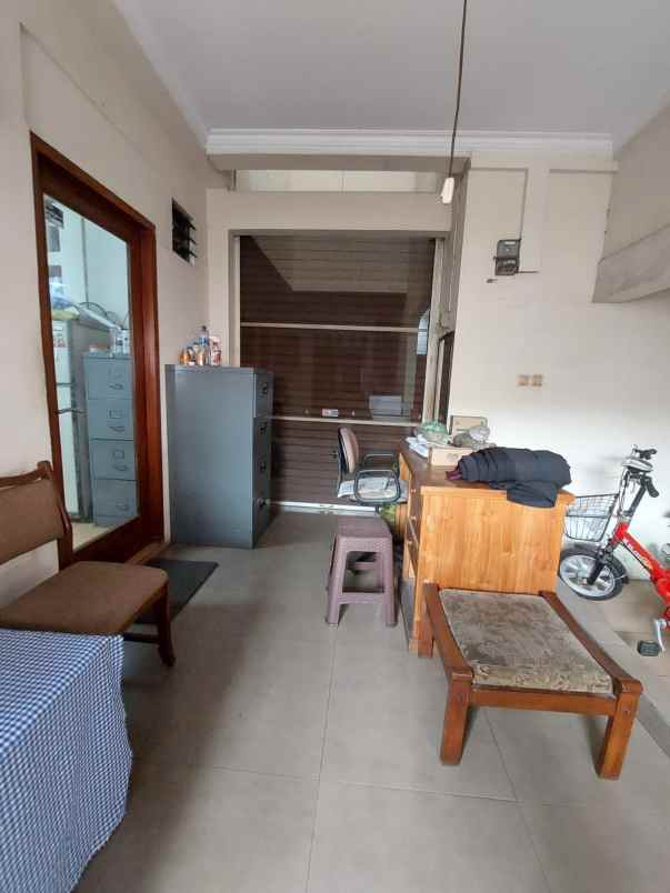 jual rumah siap huni di kemanggisan jakarta barat