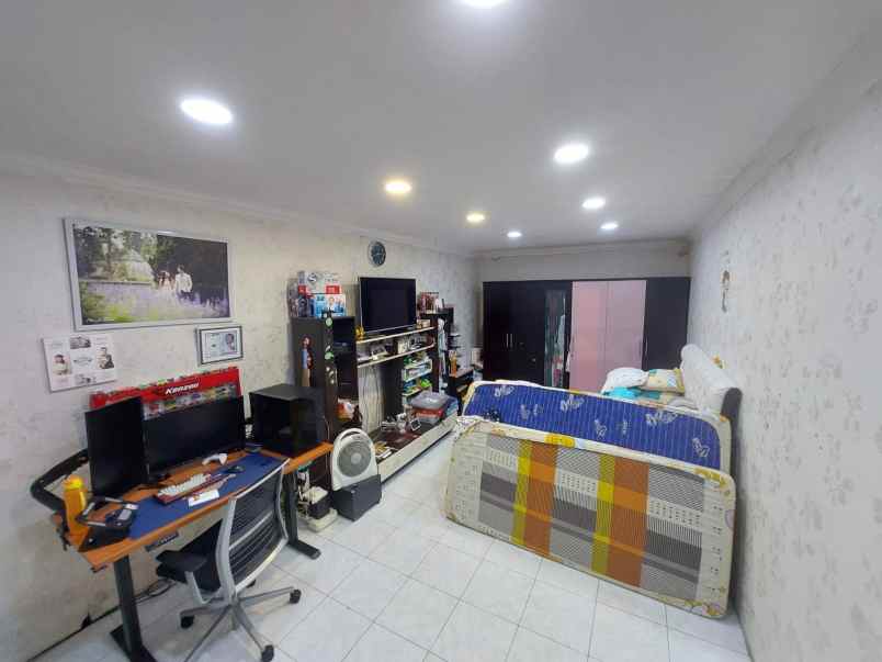 jual rumah taman palem lestari jak bar