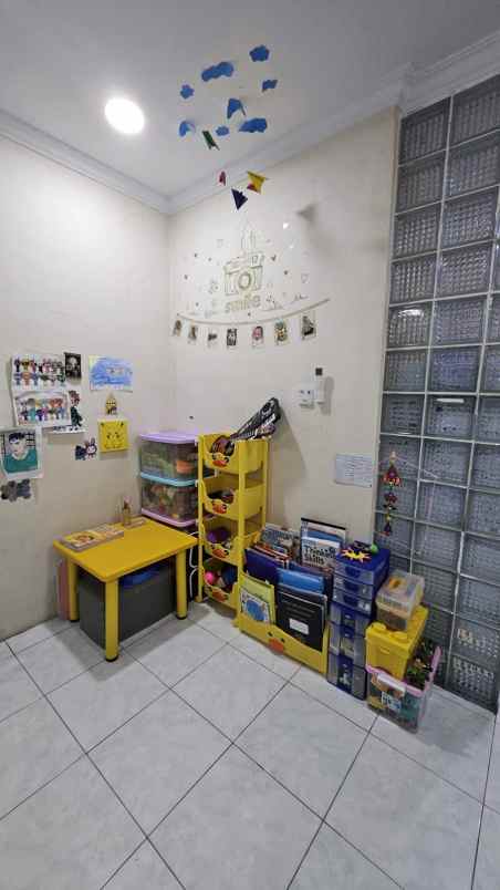 jual rumah taman palem lestari jak bar