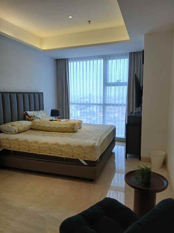 one icon lantai 26 private lift full furnished