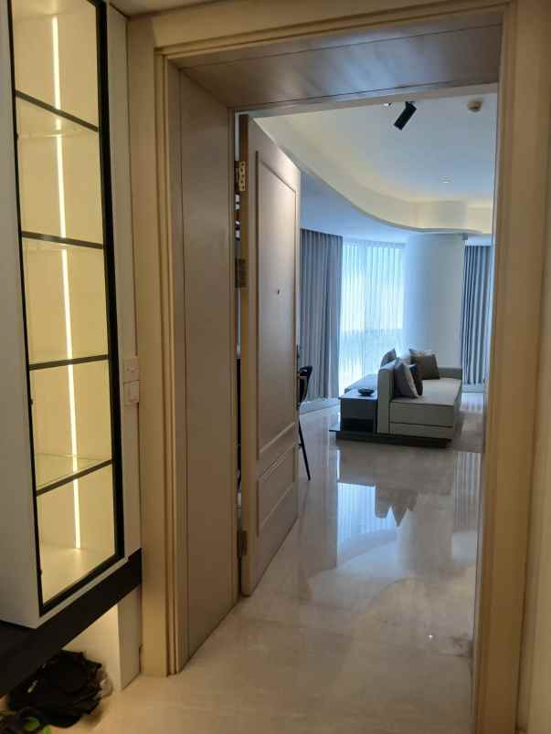 one icon lantai 26 private lift full furnished