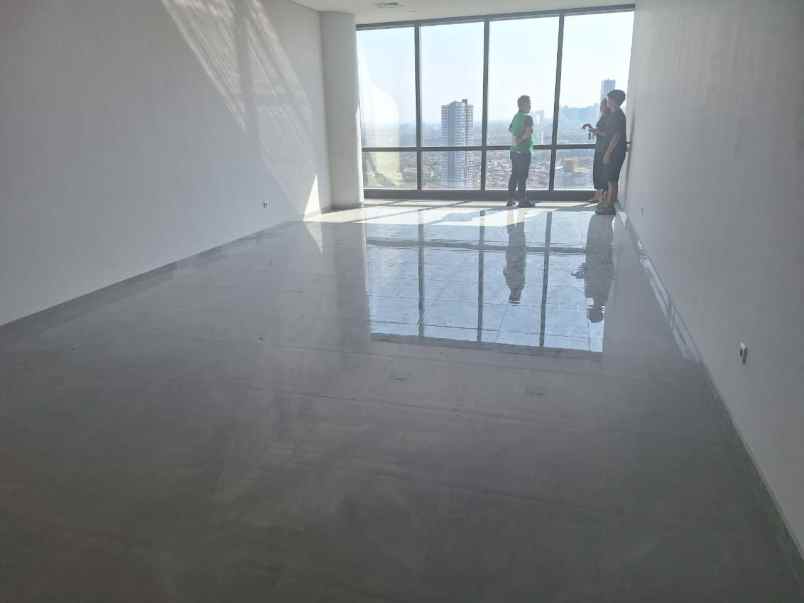 ruang kantor di office tower ciputra world hadap barat