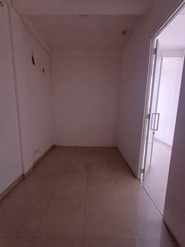 ruko bizhome pakuwon city