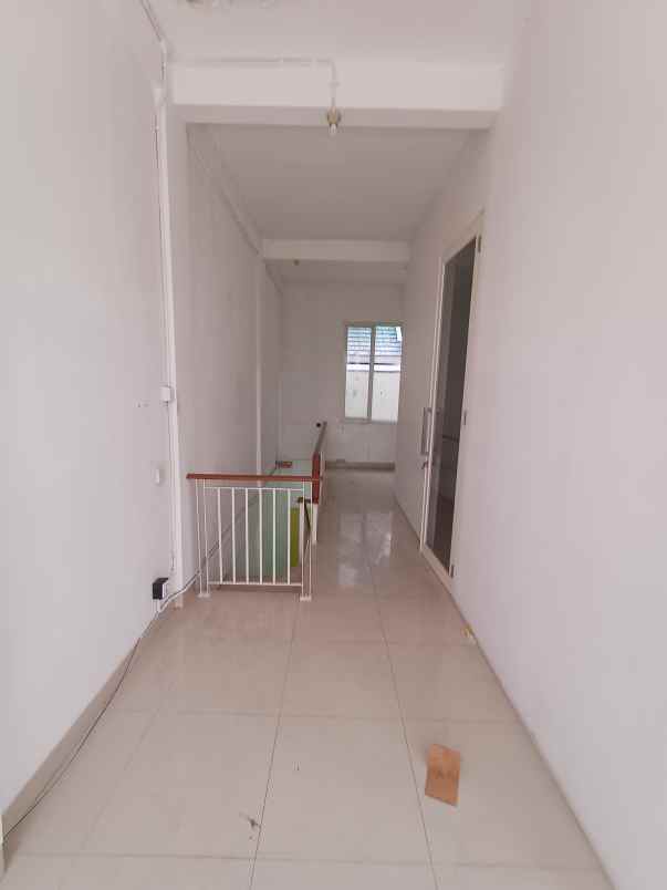 ruko bizhome pakuwon city