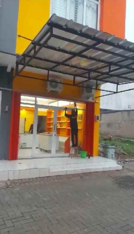 ruko dua lantai ramai strategis benda baru pamulang