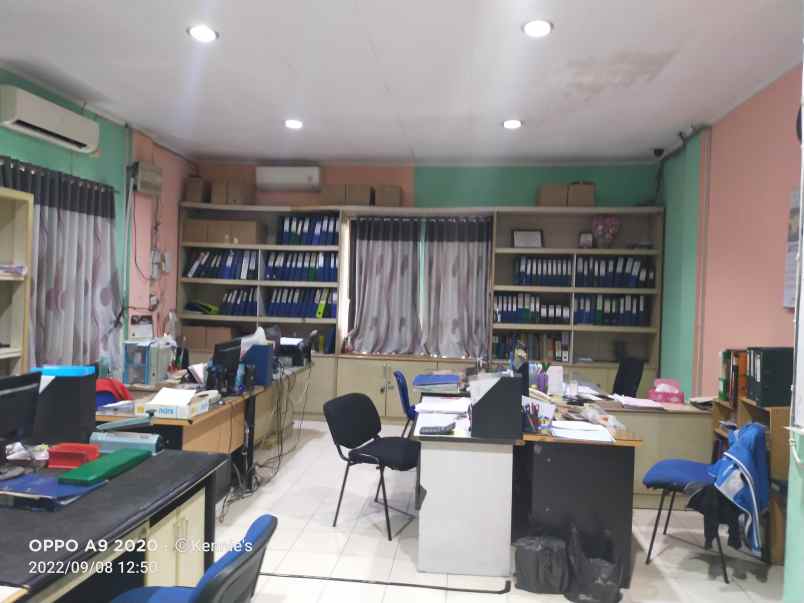 ruko gudang kantor taman royal 1
