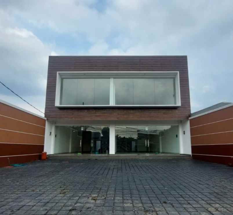 ruko komersial siap pakai di jakarta selatan