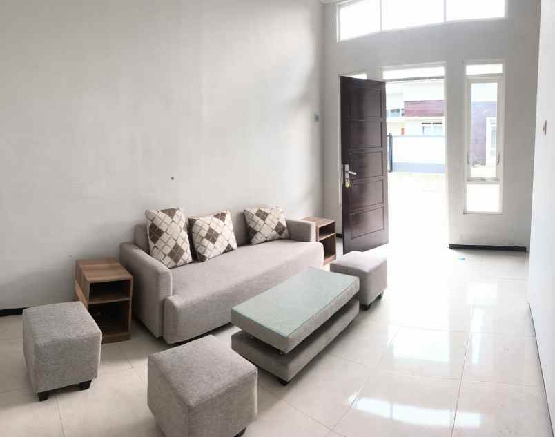 rumah 1 lantai modern minimalis di sukun