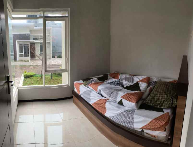 rumah 1 lantai modern minimalis di sukun