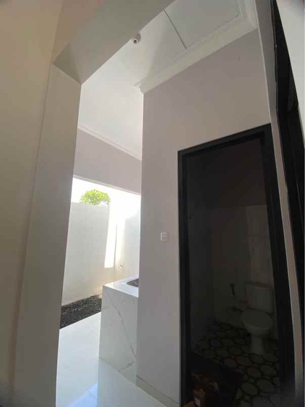 rumah 2 lantai lokasi dkat kampus umm