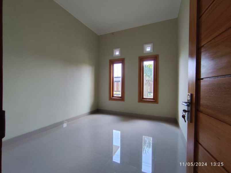 rumah 2 lantai siap huni di utara stadion maguwoharjo