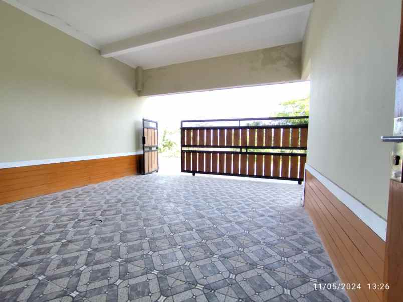 rumah 2 lantai siap huni di utara stadion maguwoharjo