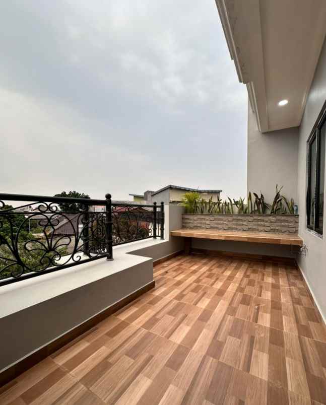 rumah 3 5 lantai rooftop at kahfi 1 jagakarsa jaksel