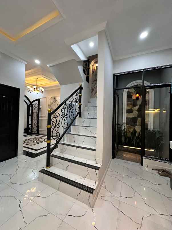 rumah 3 5 lantai rooftop at kahfi 1 jagakarsa jaksel