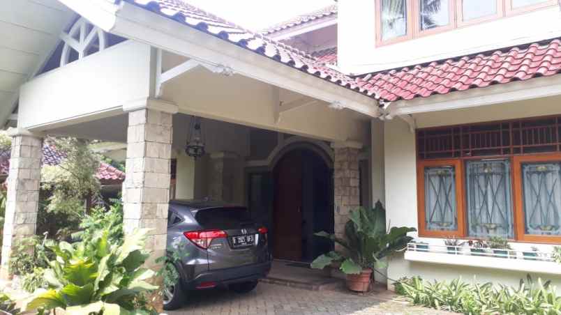 rumah bambu apus raya